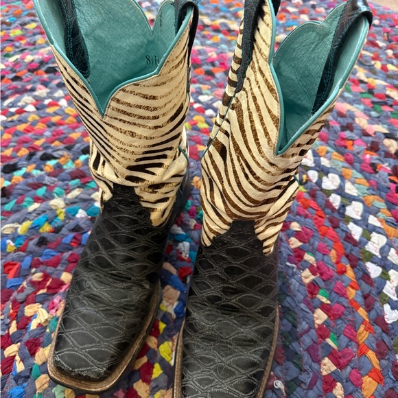 Artist Zebra Boot - Picture 4 of 4